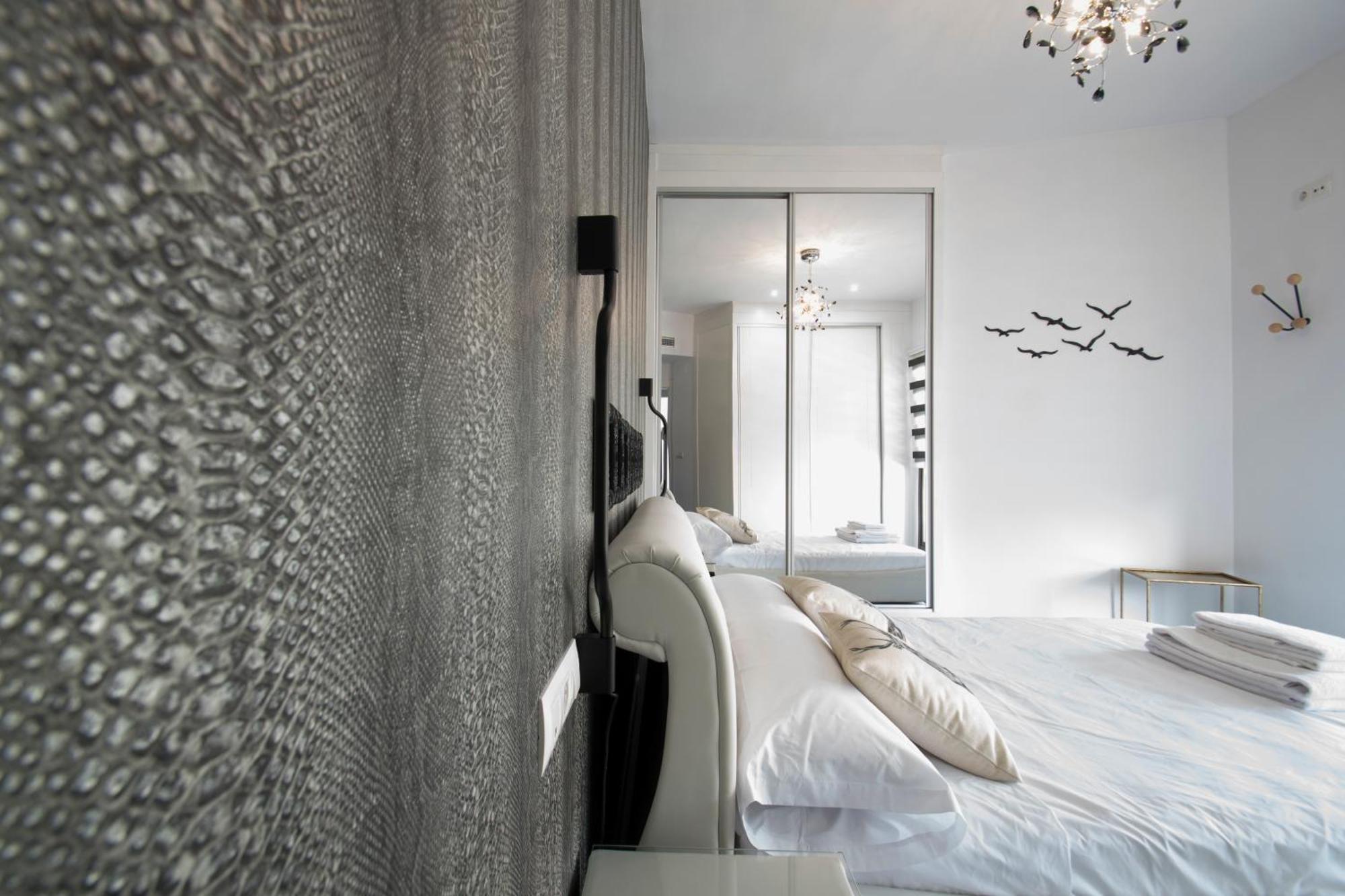 Apartamento Atico Real Suites Granada Eksteriør billede
